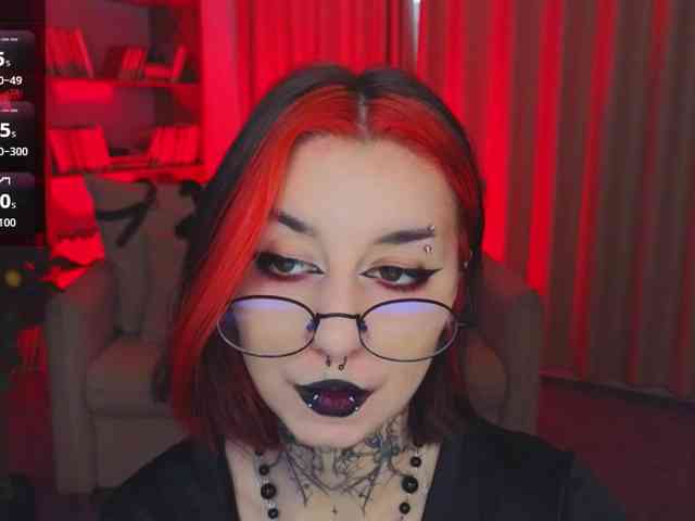 MistressMarcelline webcam