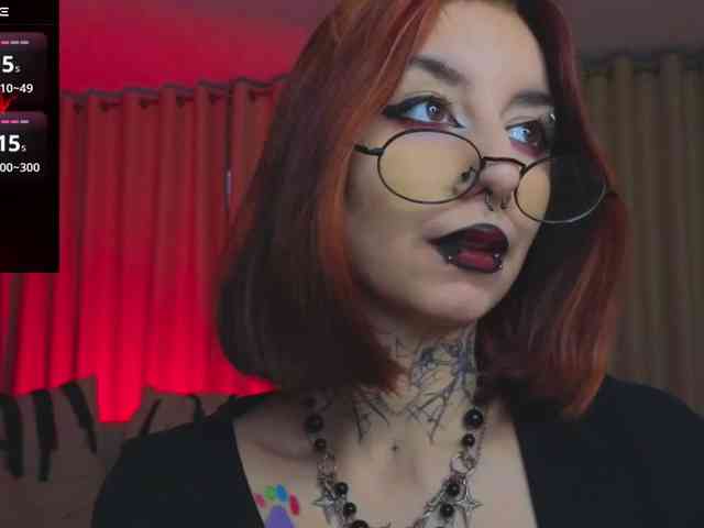 MistressMarcelline webcam