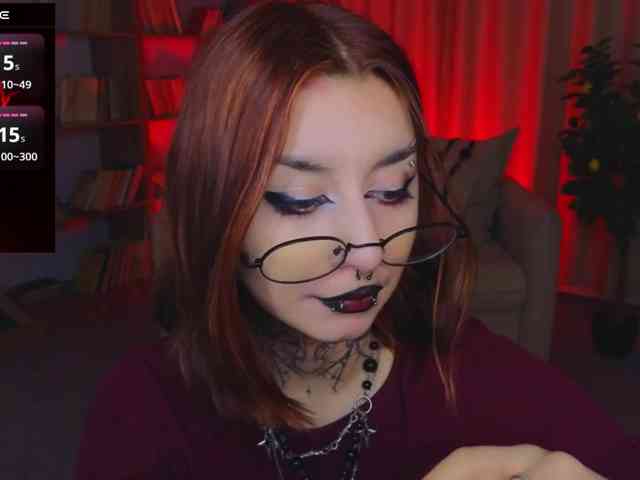 MistressMarcelline webcam