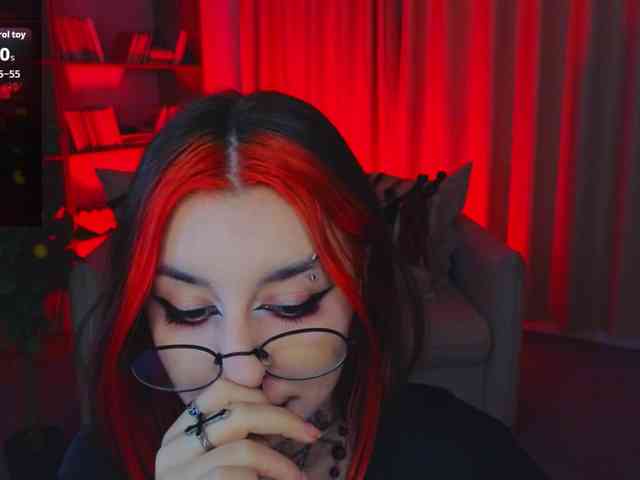 MistressMarcelline webcam