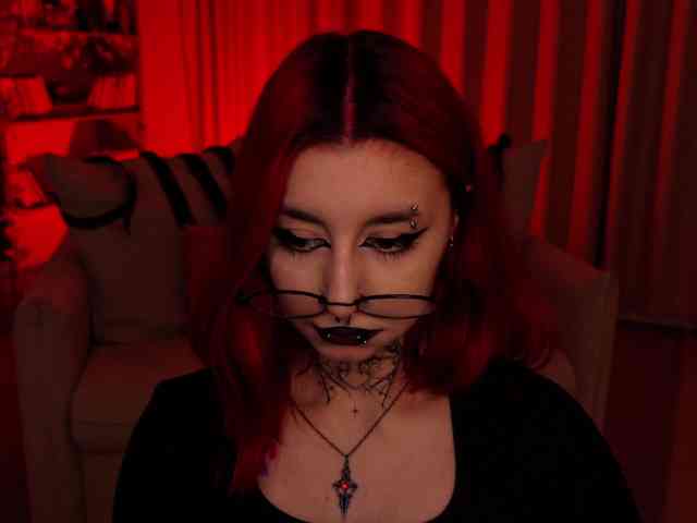 MistressMarcelline webcam