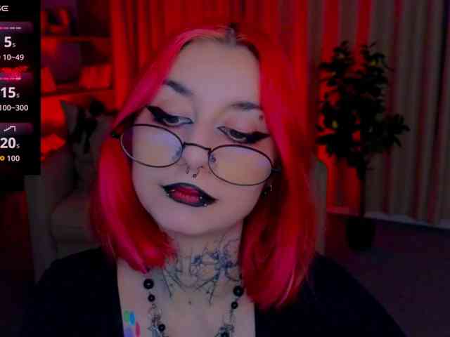 MistressMarcelline webcam