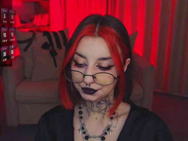 MistressMarcelline webcam
