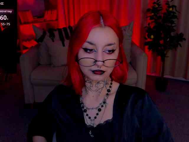 MistressMarcelline webcam