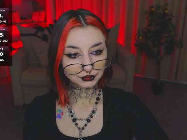 MistressMarcelline webcam