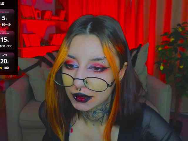 MistressMarcelline webcam