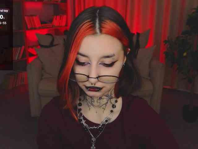MistressMarcelline webcam