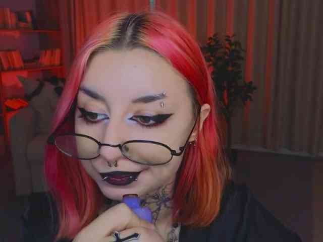 MistressMarcelline webcam