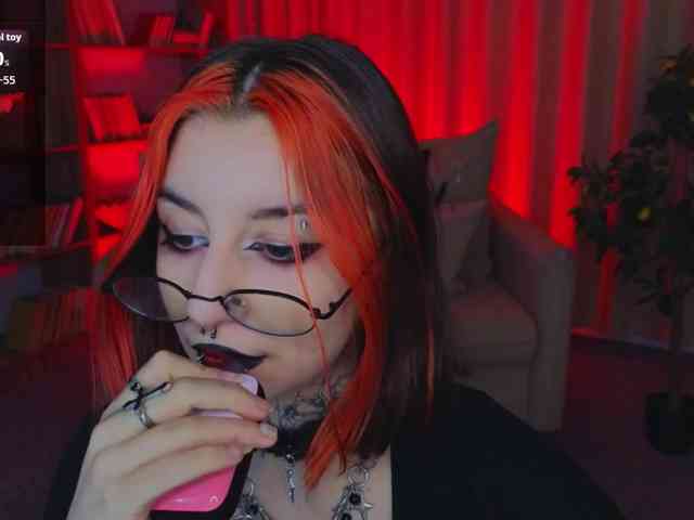 MistressMarcelline webcam