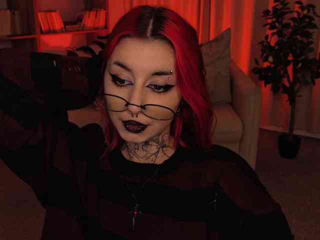 MistressMarcelline webcam