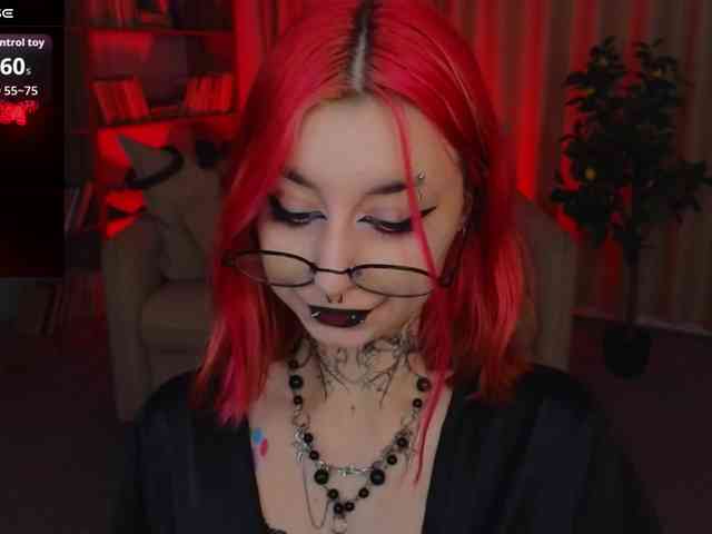MistressMarcelline webcam