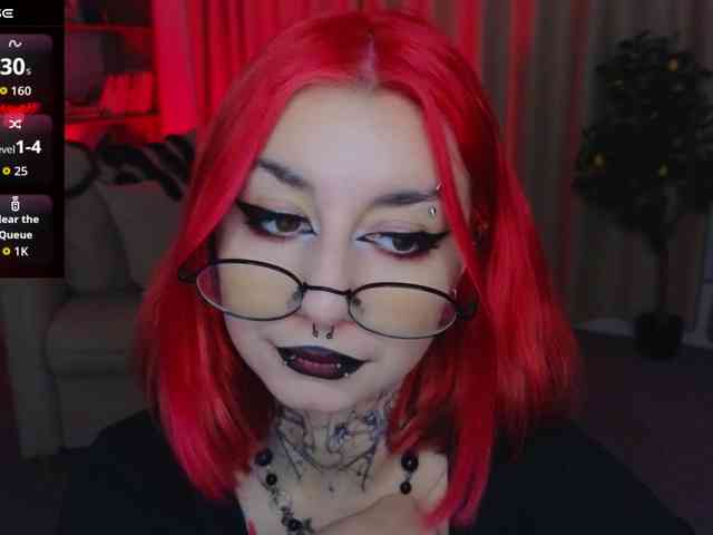 MistressMarcelline webcam