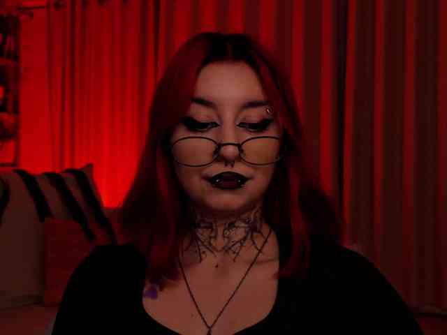 MistressMarcelline webcam