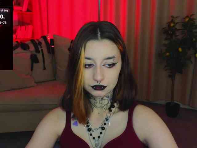 MistressMarcelline webcam