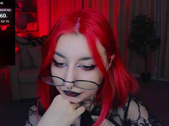 MistressMarcelline webcam