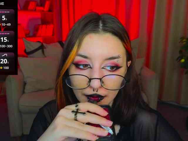 MistressMarcelline webcam