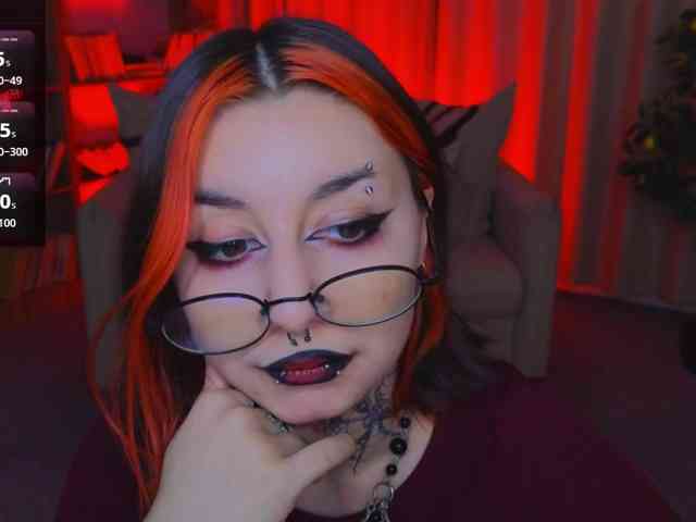 MistressMarcelline webcam
