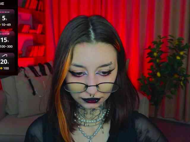 MistressMarcelline webcam