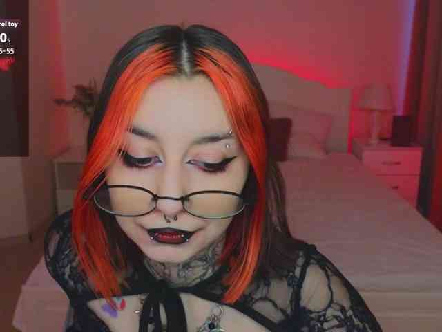 MistressMarcelline webcam