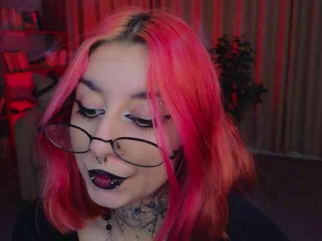MistressMarcelline webcam