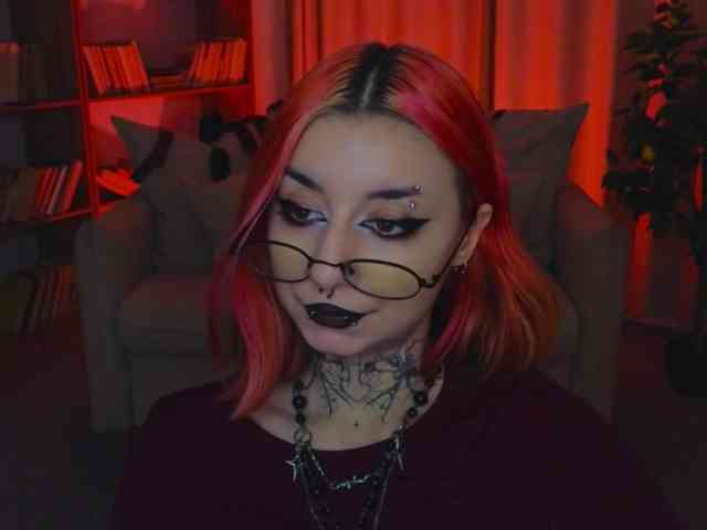 MistressMarcelline webcam