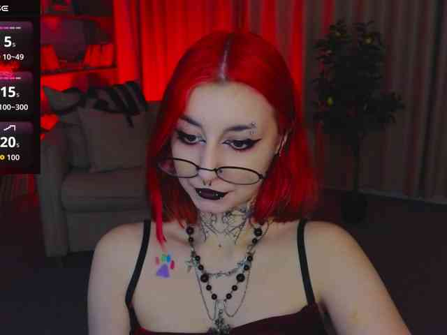 MistressMarcelline webcam