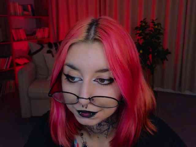MistressMarcelline webcam