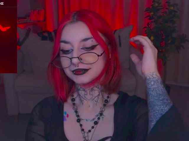 MistressMarcelline webcam
