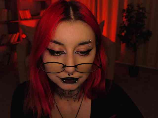 MistressMarcelline webcam