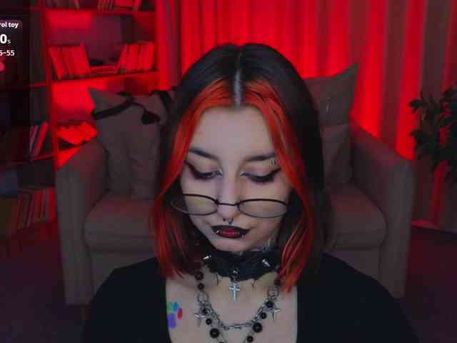 MistressMarcelline webcam