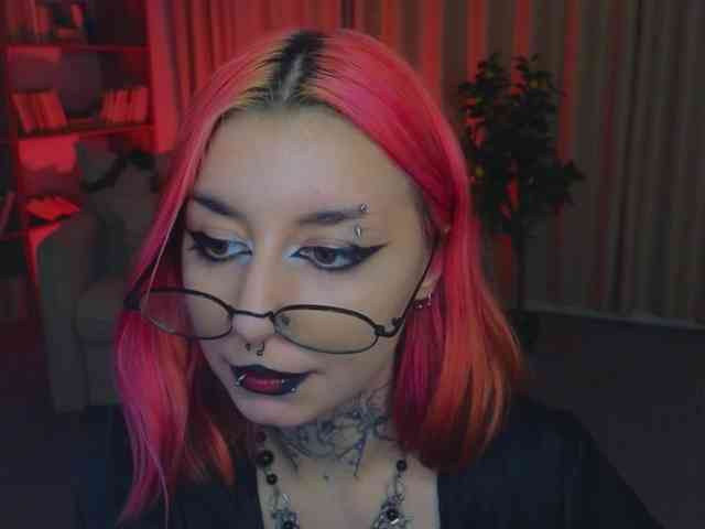 MistressMarcelline webcam