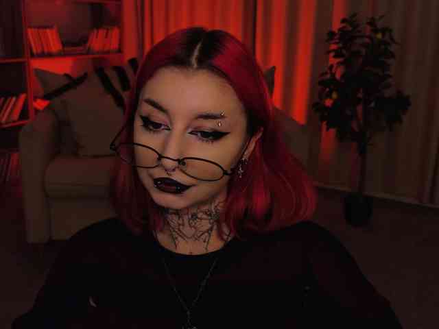 MistressMarcelline webcam