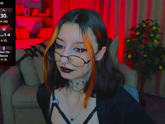 MistressMarcelline webcam