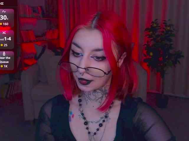 MistressMarcelline webcam