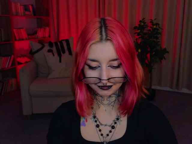 live amateur chat MistressMarcelline