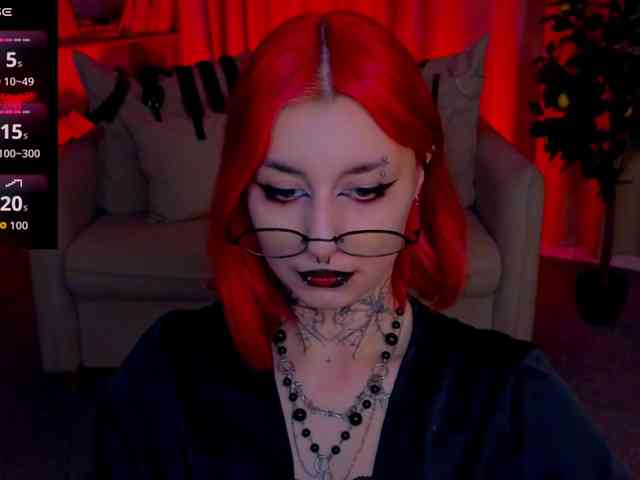 MistressMarcelline webcam