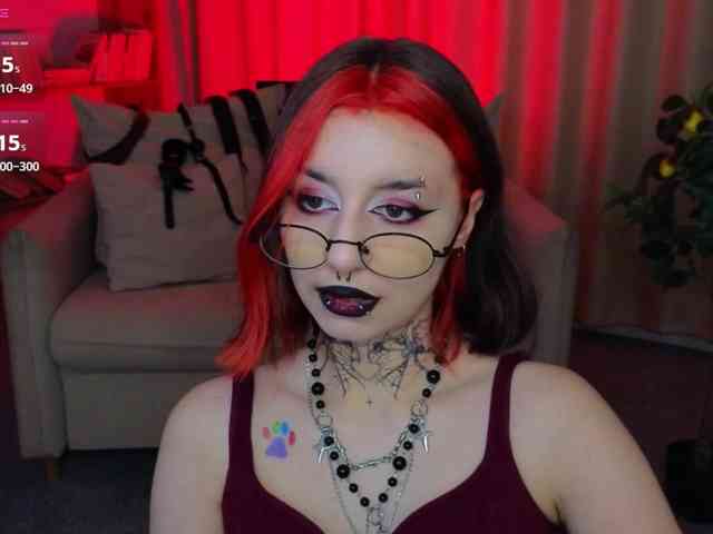 MistressMarcelline webcam