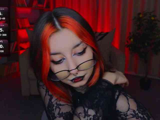 MistressMarcelline webcam