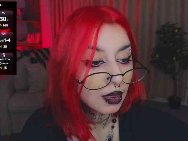 MistressMarcelline webcam