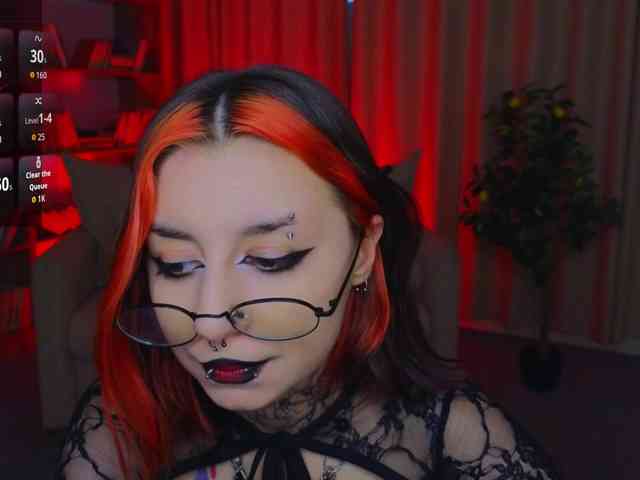 MistressMarcelline webcam
