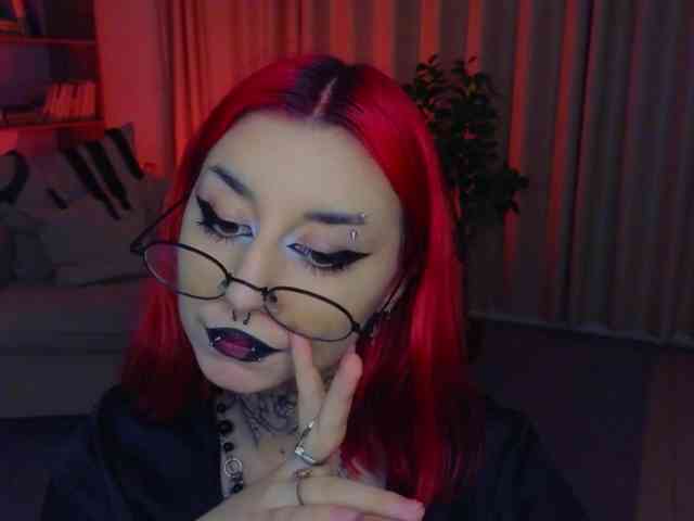 MistressMarcelline webcam