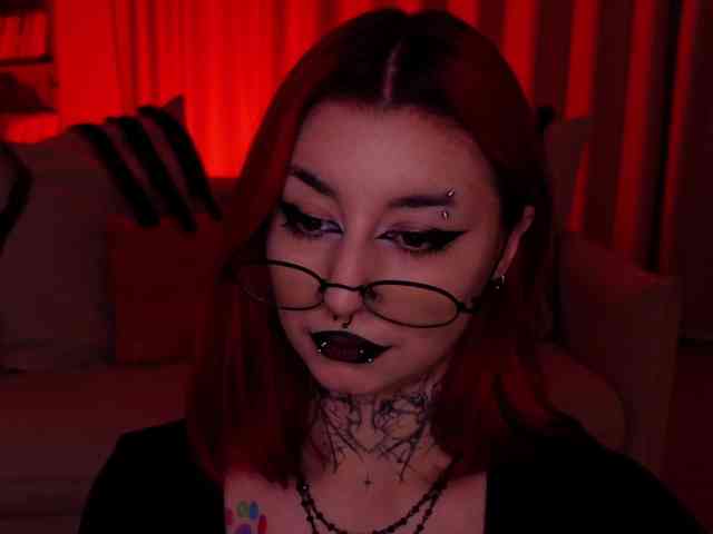 MistressMarcelline webcam