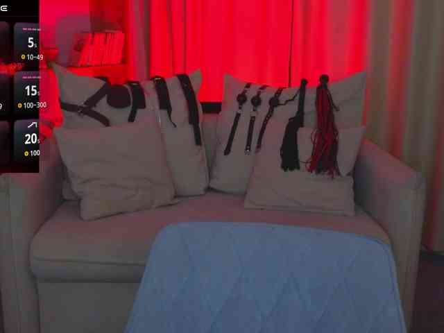 MistressMarcelline webcam