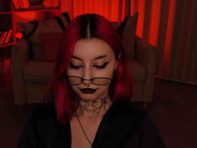 MistressMarcelline webcam