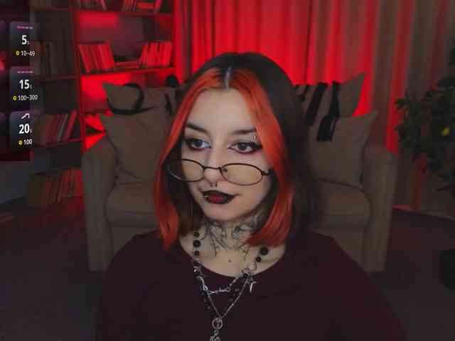 MistressMarcelline webcam