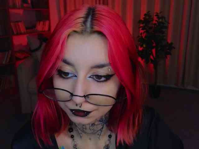 MistressMarcelline webcam