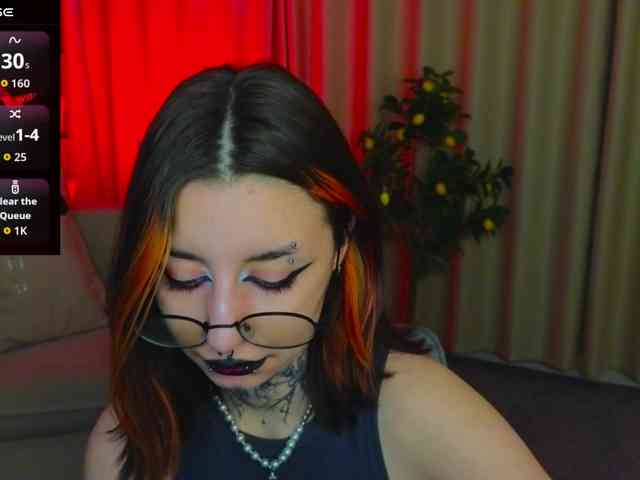 MistressMarcelline webcam