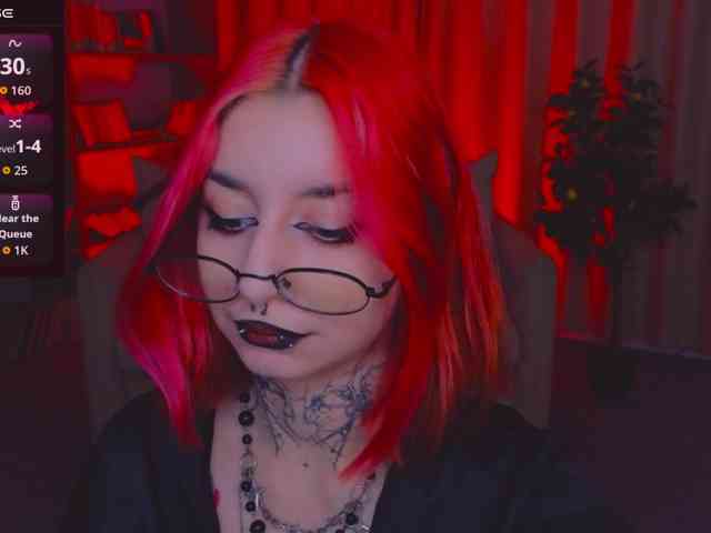 MistressMarcelline webcam