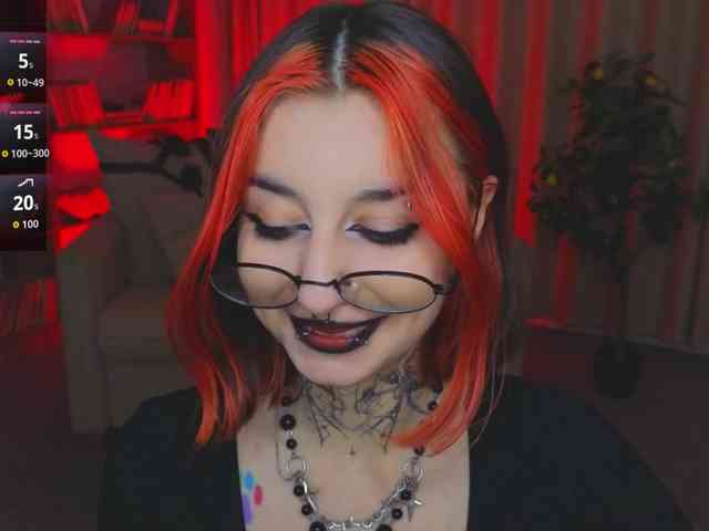 MistressMarcelline webcam