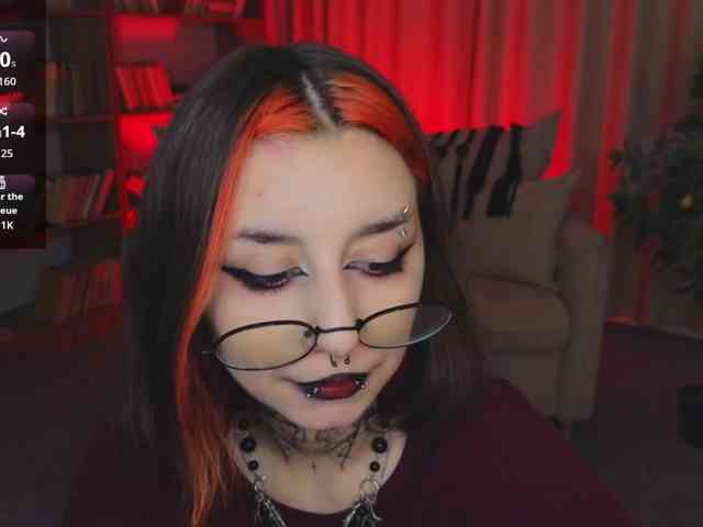 MistressMarcelline webcam